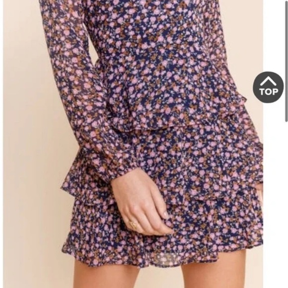 NWT dress perfect for fall. Small from Francesca’s. Floral, flowy - Picture 7 of 9